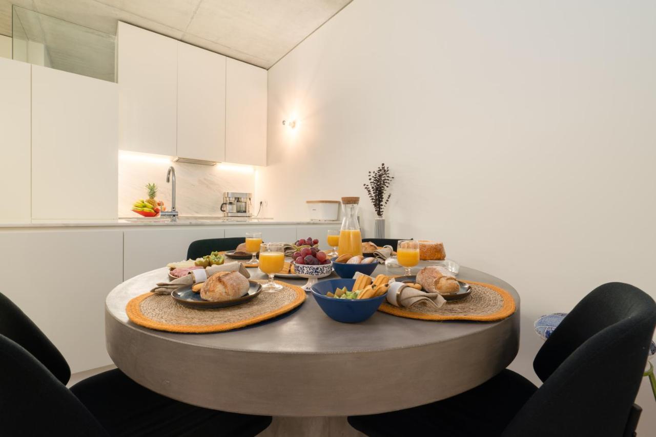 Apartamento Host Wise - Luxurious Private Flats - Balcony *
