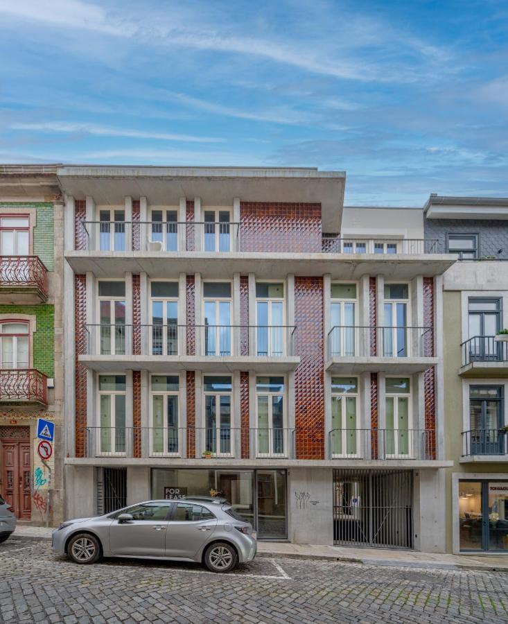 Apartamento Host Wise - Luxurious Private Flats - Balcony