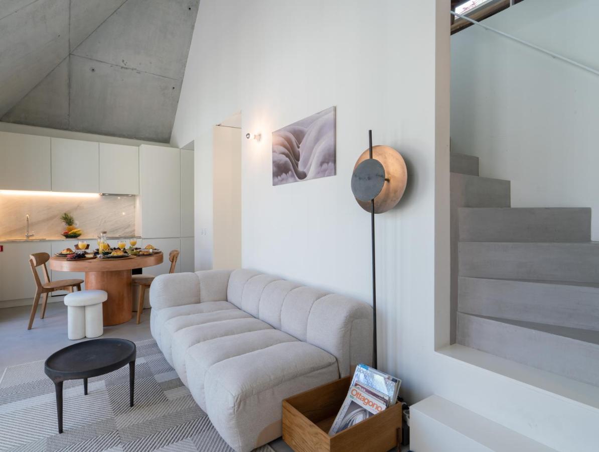 Apartamento Host Wise - Luxurious Private Flats - Balcony *